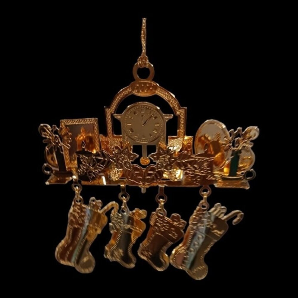 Danbury mint holiday mantle 2009 annual gold christmas ornament